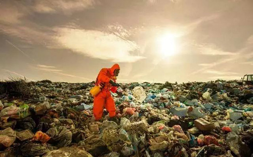 婁底市浩天環(huán)?？萍加邢薰?婁底危險廢物經營,環(huán)保技術開發(fā)及咨詢推廣,環(huán)境設施建設,危險廢物運營管理